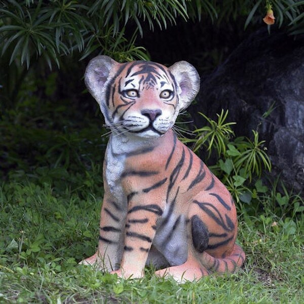The Grand-Scale Sitting Bengal Tiger Cub Statue Garden sculpture realistic